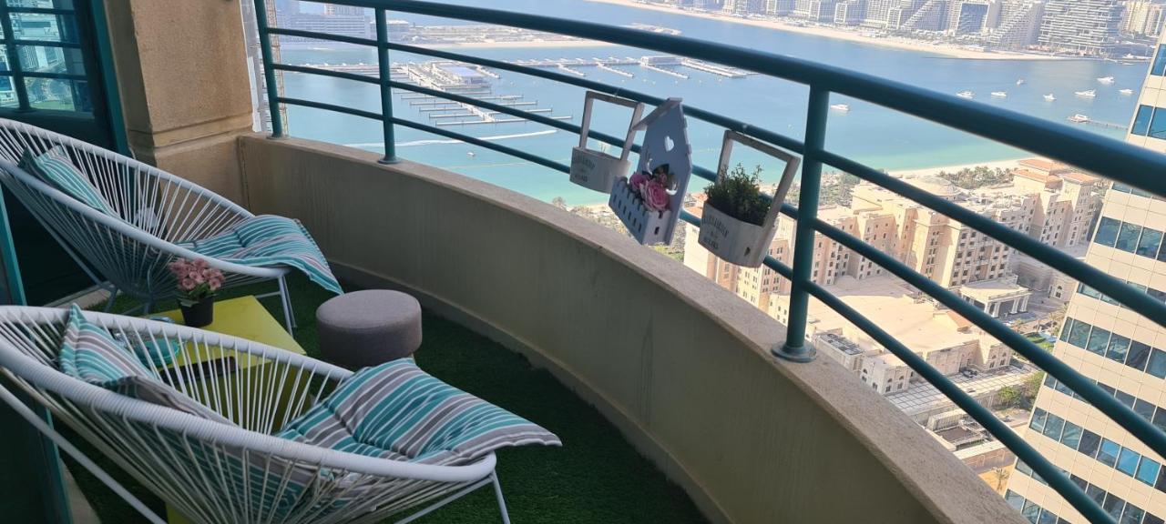 Green Sky Apartemen *
