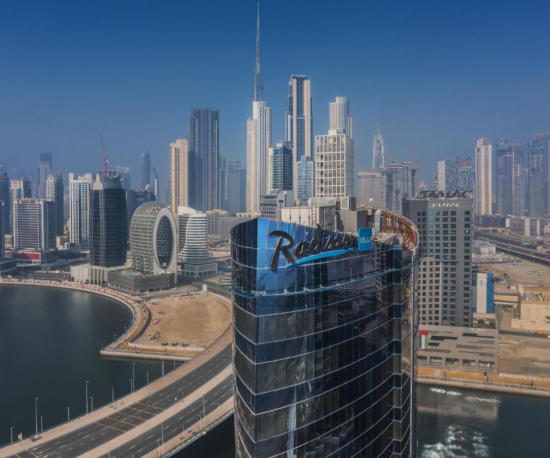 Hotel Radisson Blu Hotel, Canal View 5*