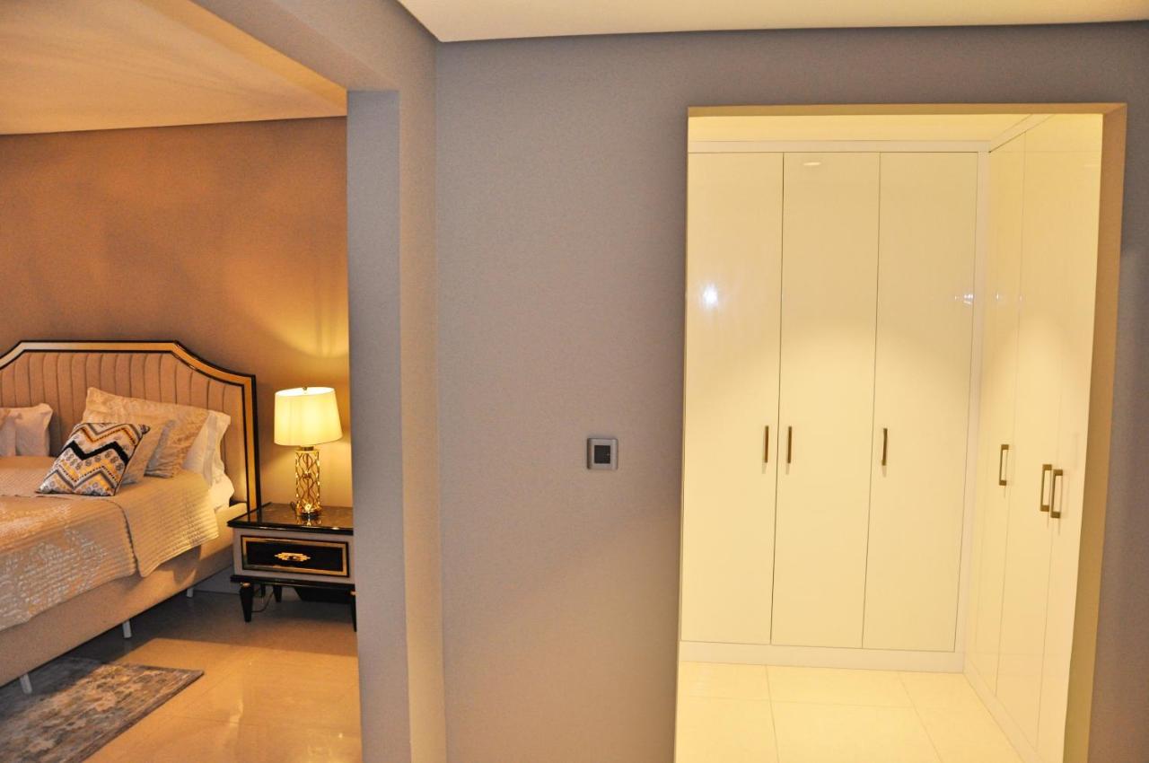 Spacious 4 Bd With Amazing Sea View