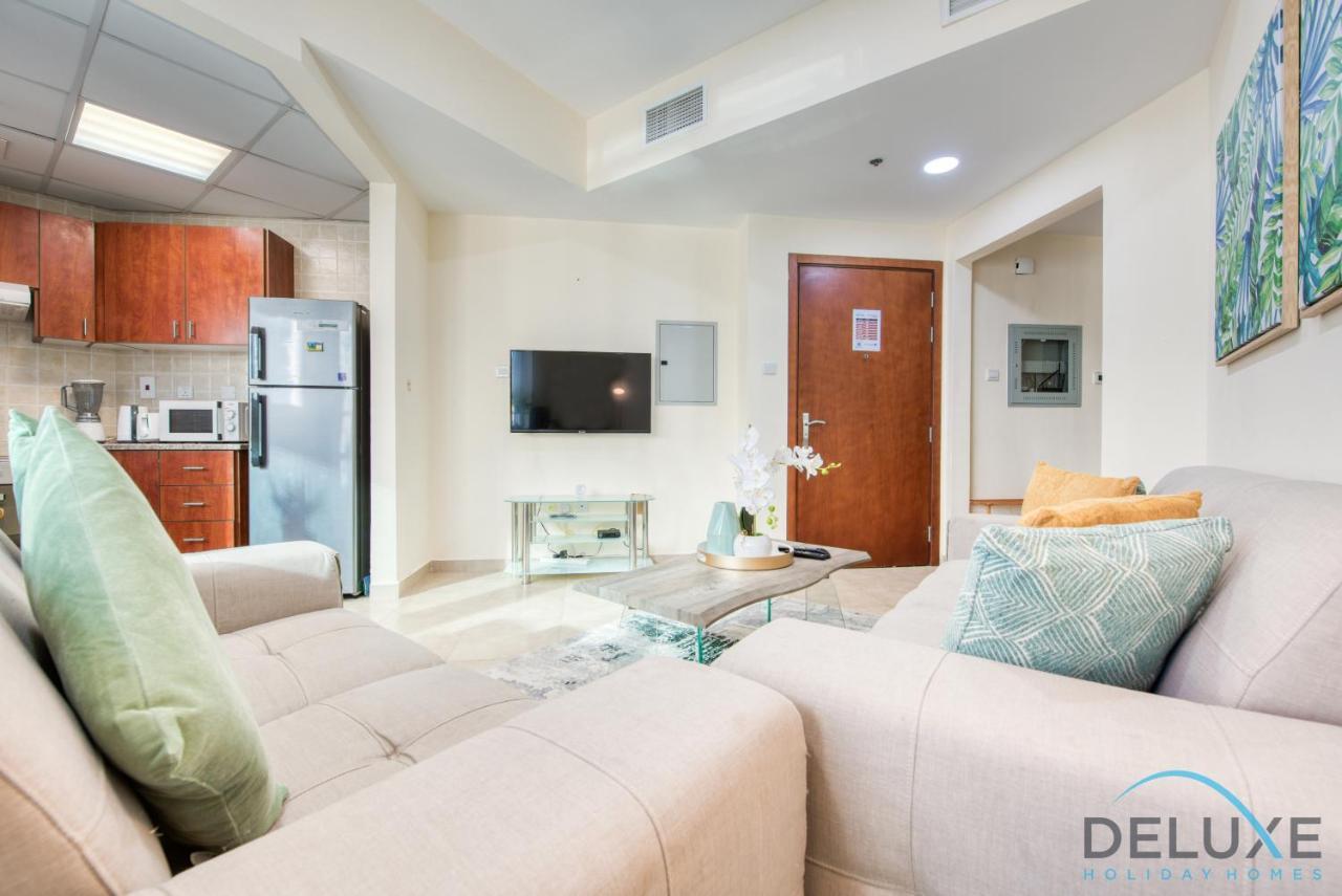 Next To 2br Accessible To Metro, Gate 2, Jumeirah Towers By Deluxe Homes * Dubai