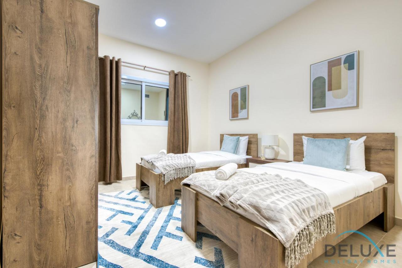 Apartment Next To 2br Accessible To Metro, Gate 2, Jumeirah Towers By Deluxe Homes