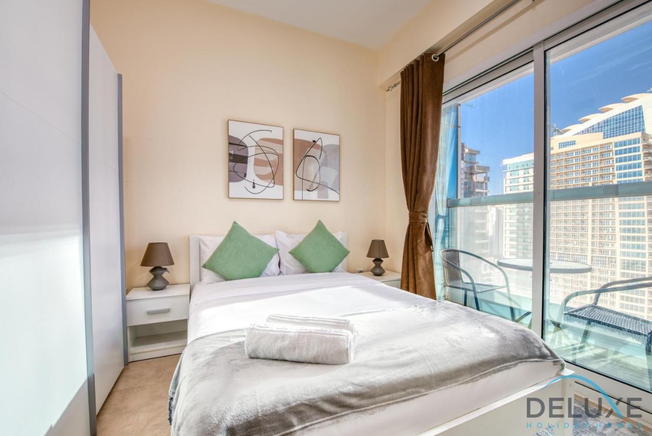 Next To 2br Accessible To Metro, Gate 2, Jumeirah Towers By Deluxe Homes * Dubai