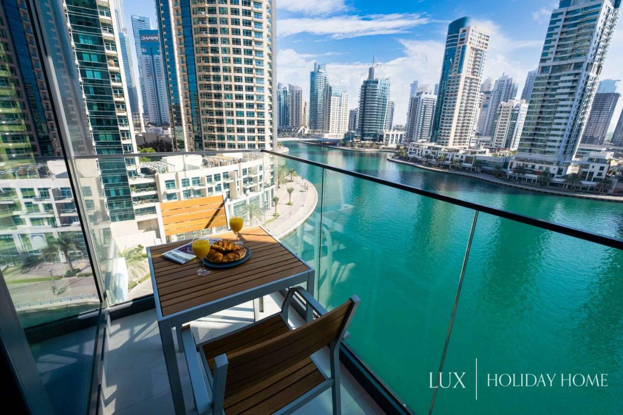 Lux - Contemporary With Full Marina View Apartment