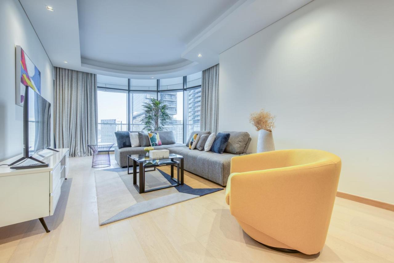 Rh- Upscale Living In The Heart Of The City, 02br, Near Mall Apartamento *