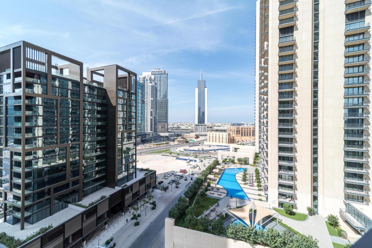 Lux Boulevard Dowtown Views Apartemen *