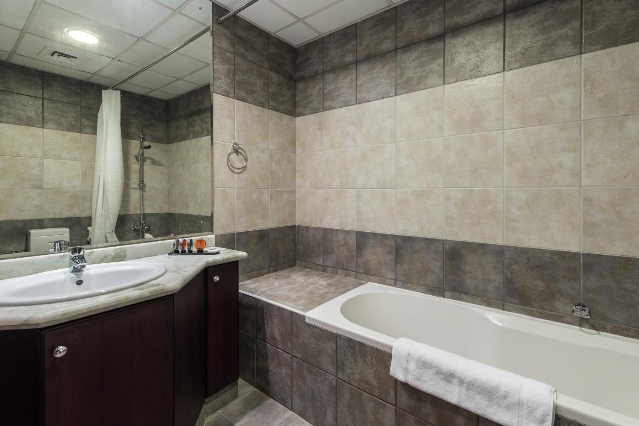 Eden's Homes & - Kg Tower Apartamento