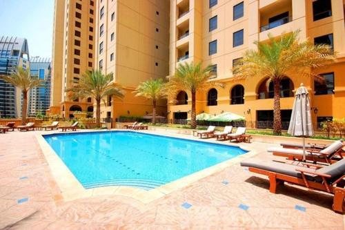 Premium 3br! Partial Sea-view Apartemen