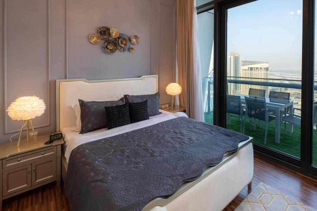 First Class 2br With Full Burj Khalifa And Fountain View Apartemen