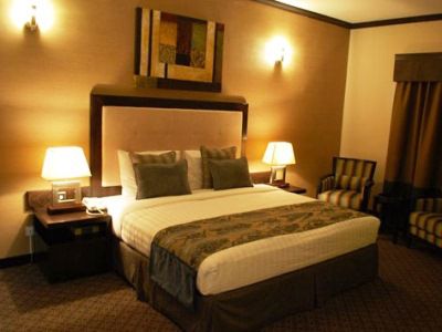 Hotel London Crown 3*