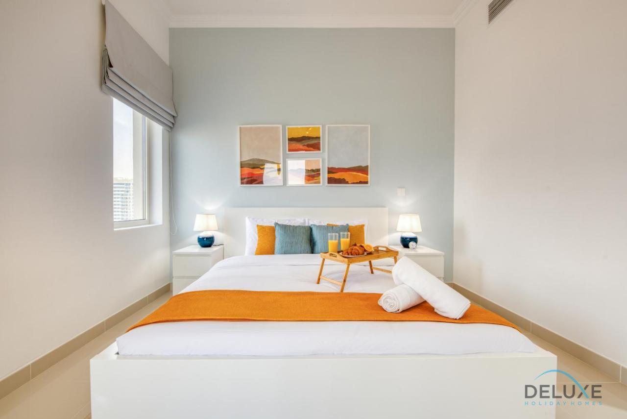 Sunny 1br At Canal Residences West Sports By Deluxe Homes Dubai