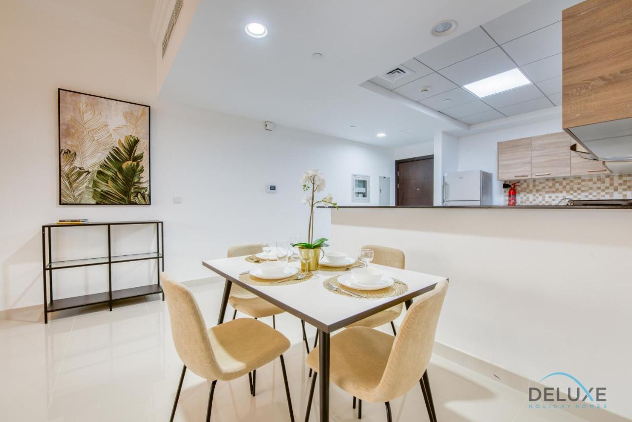Sunny 1br At Canal Residences West Sports By Deluxe Homes Lejlighed