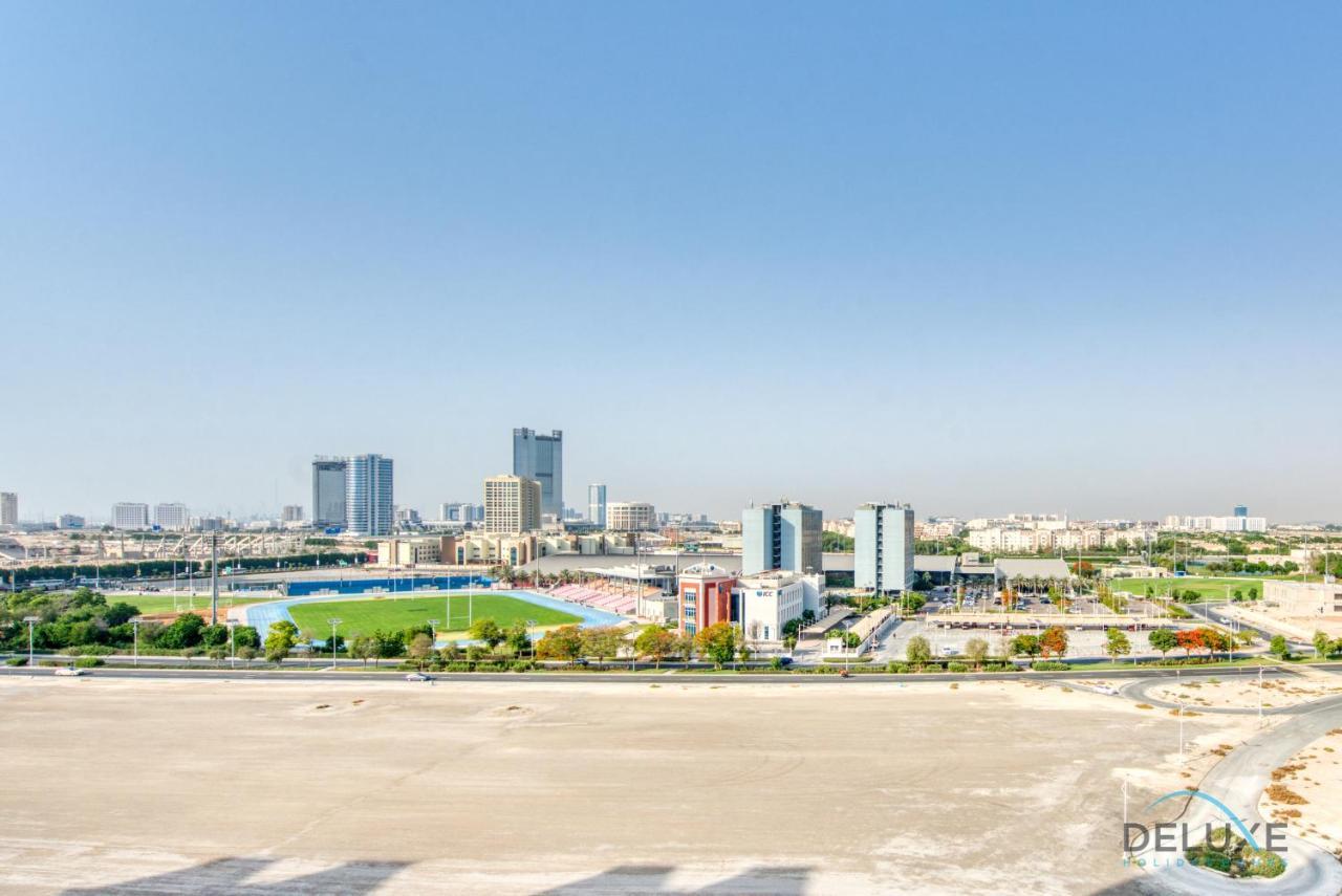 Sunny 1br At Canal Residences West Sports By Deluxe Homes Dubai