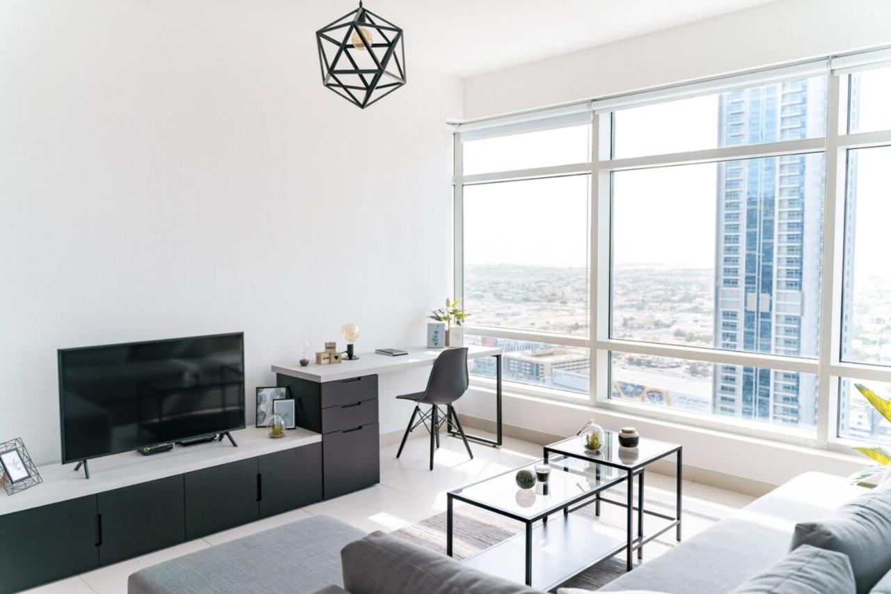 Apartamento Luxurious 1 Bedroom Downtown