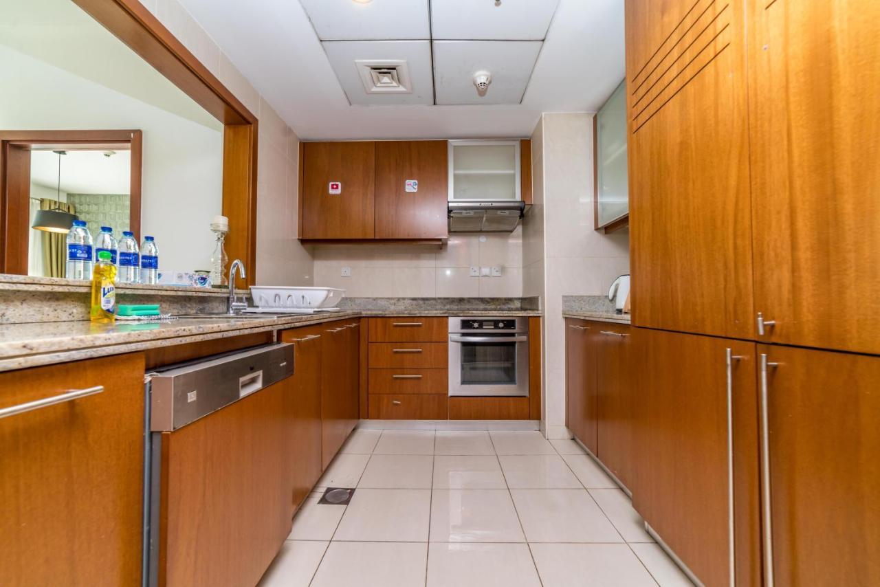 Icon Casa Living - Standpoint - Downtown Apartment