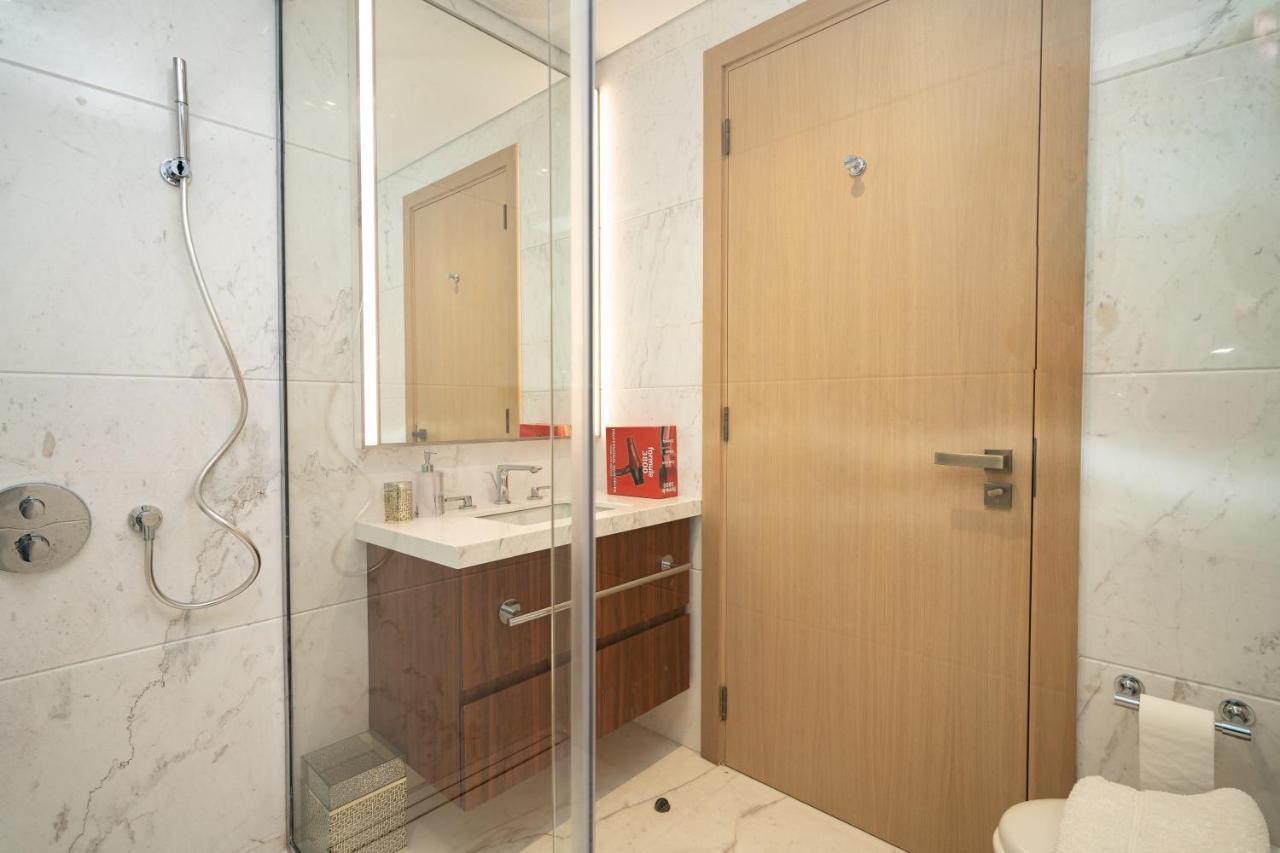 Rh- Rp Heights, Downtown, 1br Near Mall Apartemen Dubai
