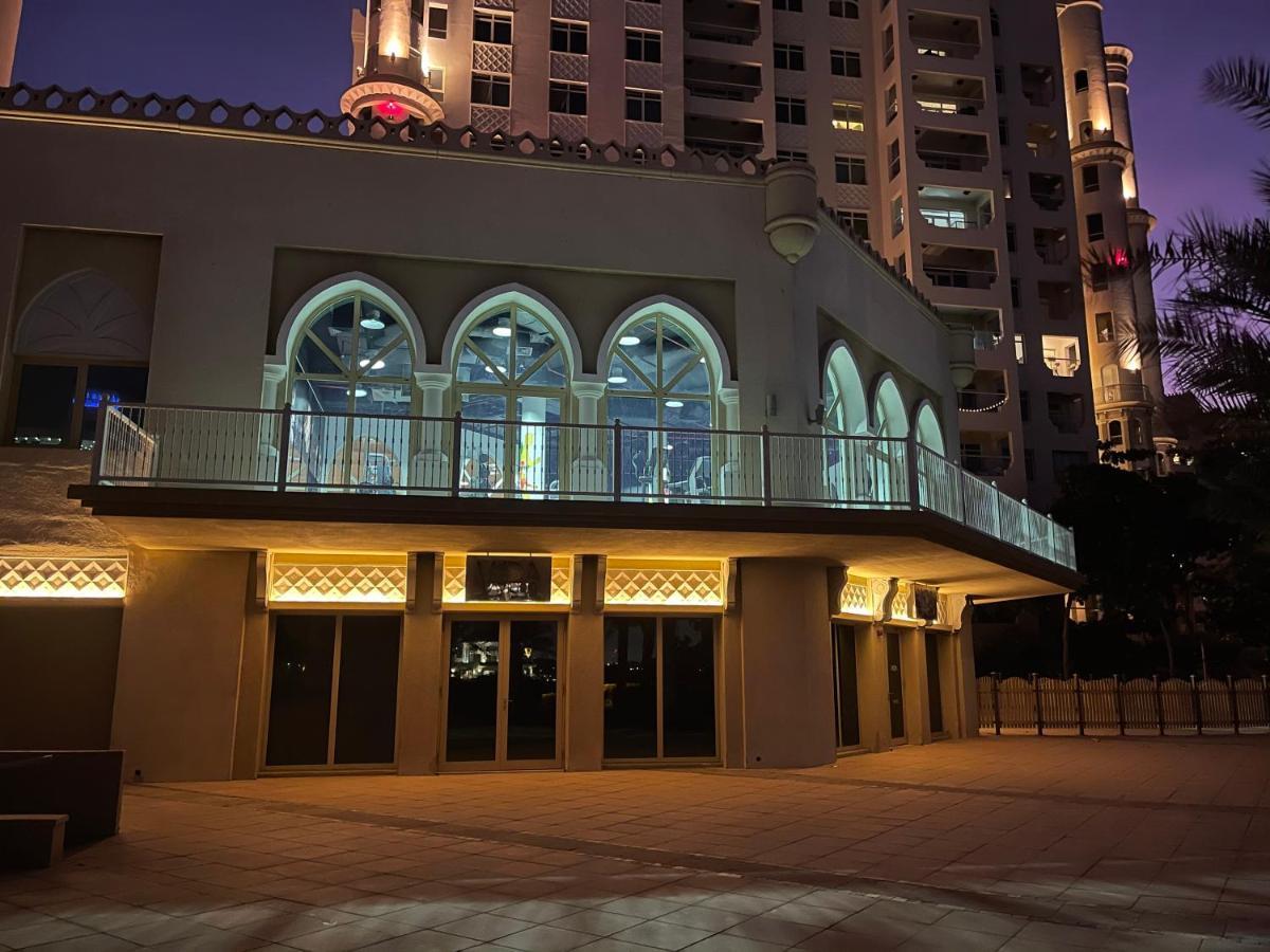 Luxury - Beachfront - Spacious Shoreline Residences - 5 Star Private *