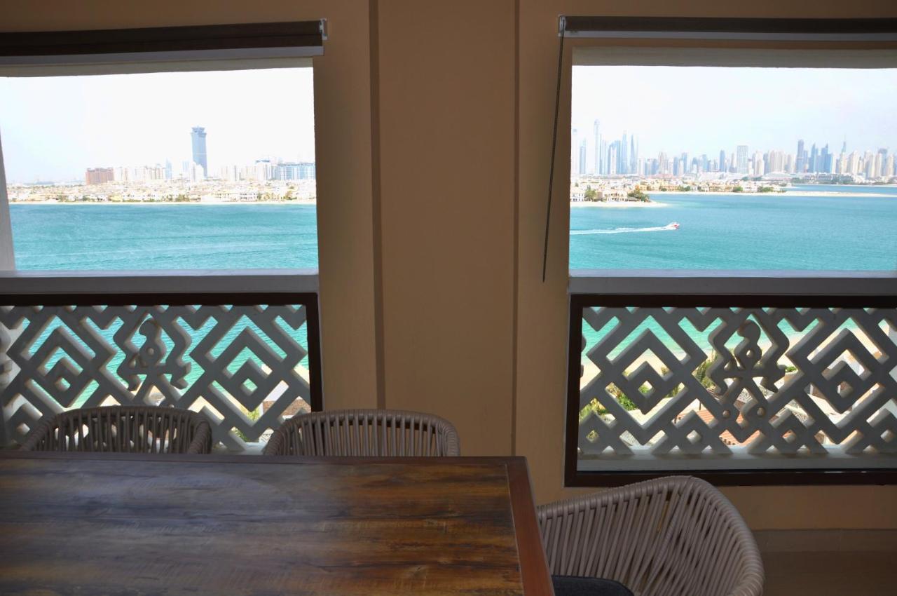 Spacious 4 Bd With Amazing Sea View *