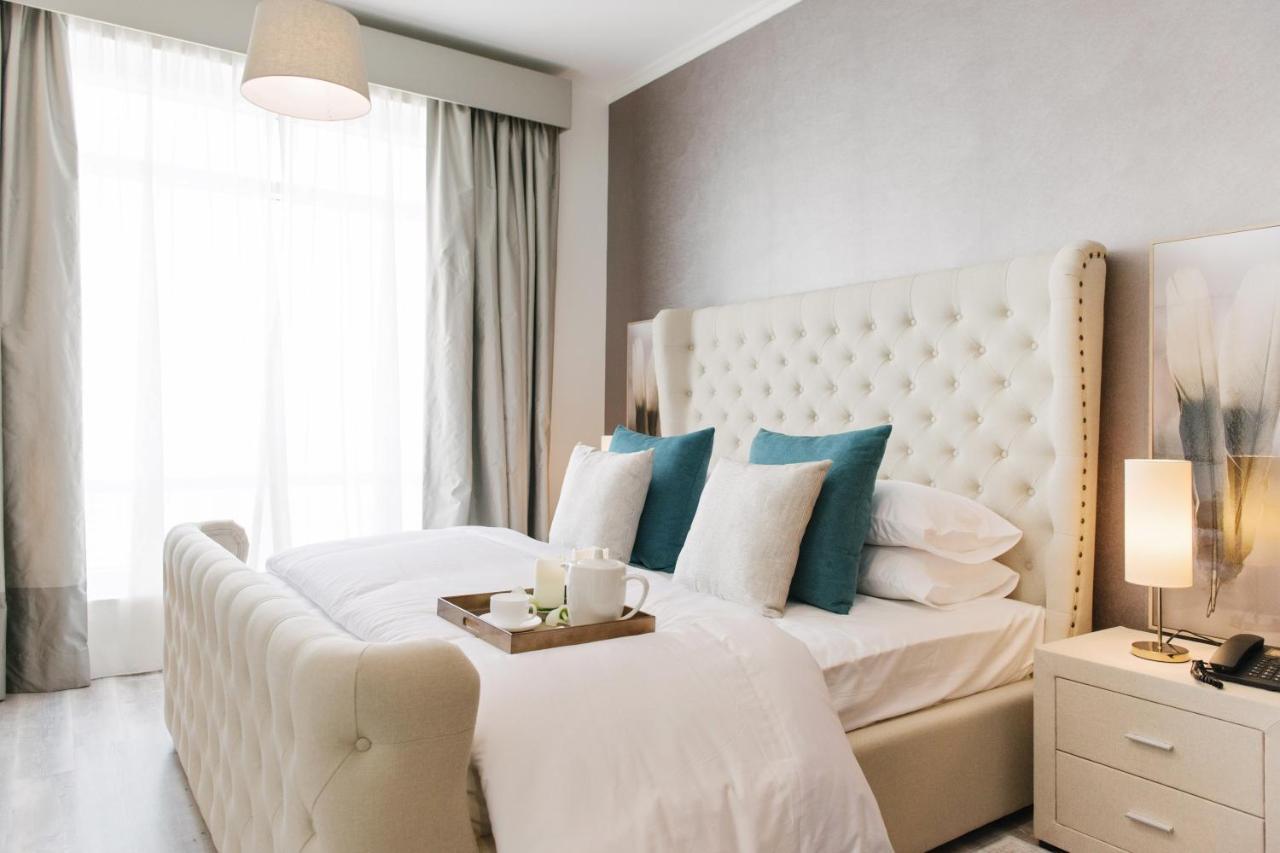 Boutique Living - Burj Views Downtown * Dubái