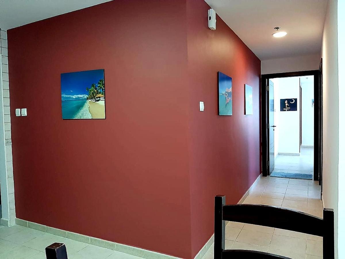 3 Bedroom Sea View Princess Marina ! Walk To Beach Apartamento *