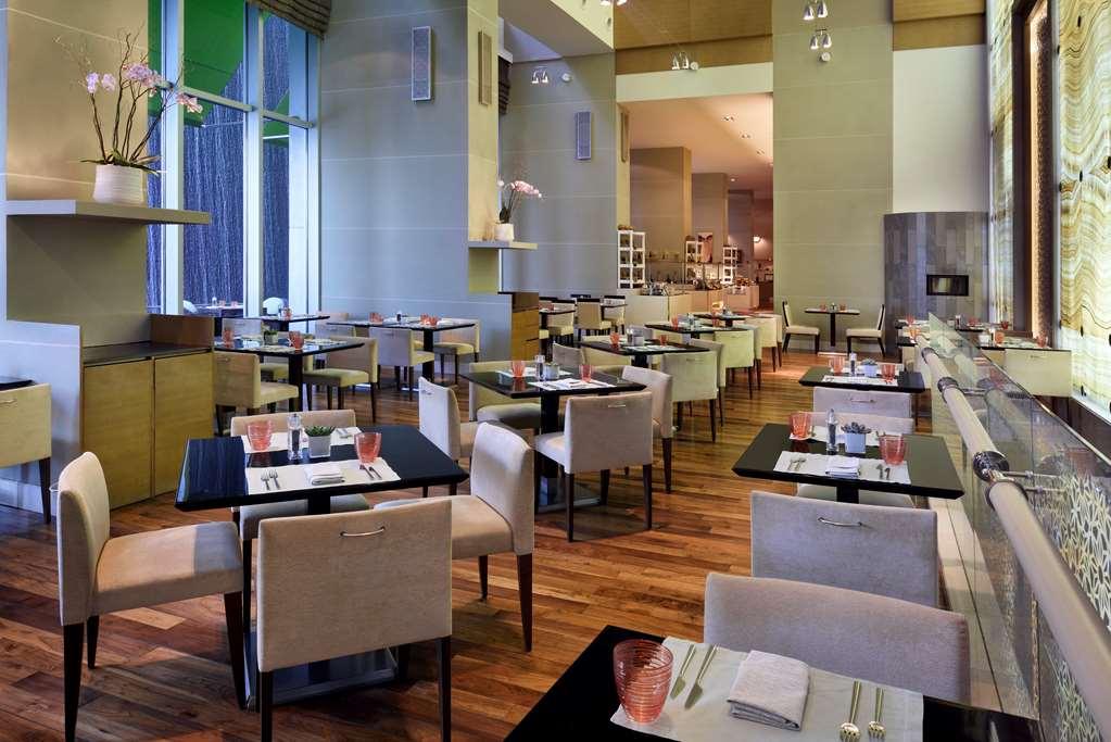 Hotel Address Mall 5*