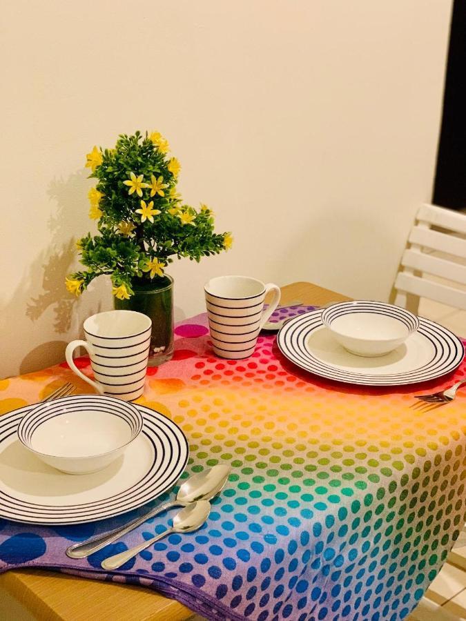 Female Only-anaruby Backpackers- Metro Station Mashreq Hostel Dubai