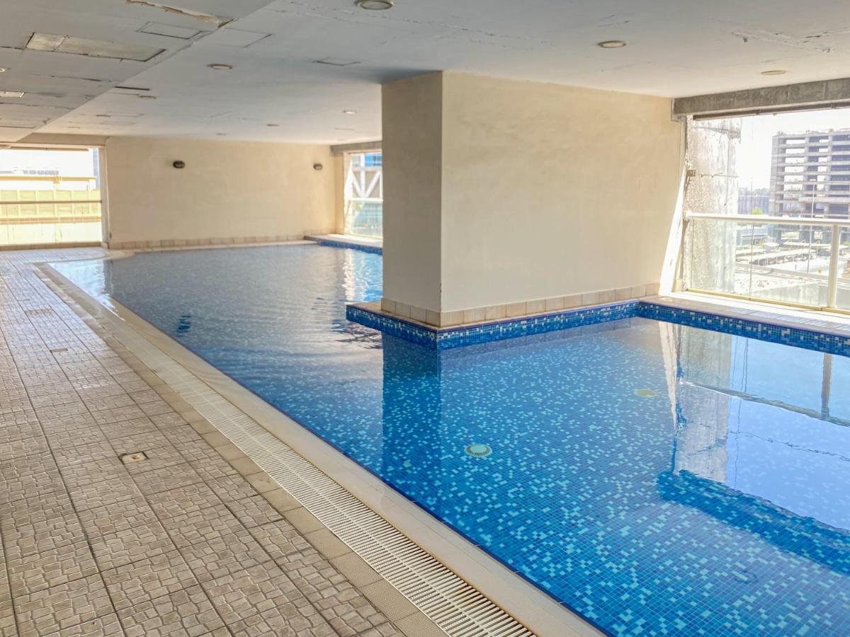 Frank Porter - Sulafa Tower Appartement Dubai