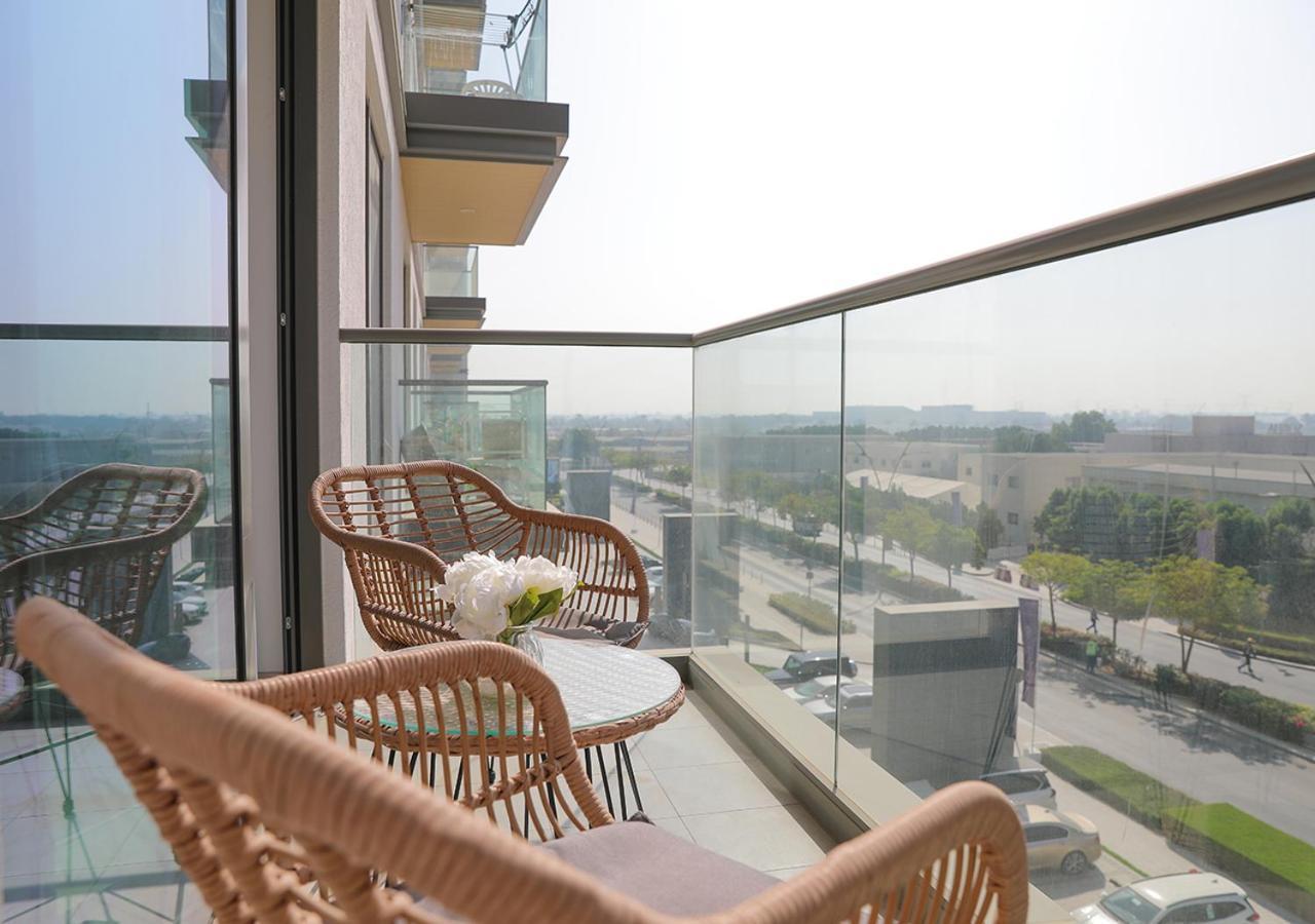 Nasma Luxury Stays- Sobha Hartland Greens Apartamento Dubái