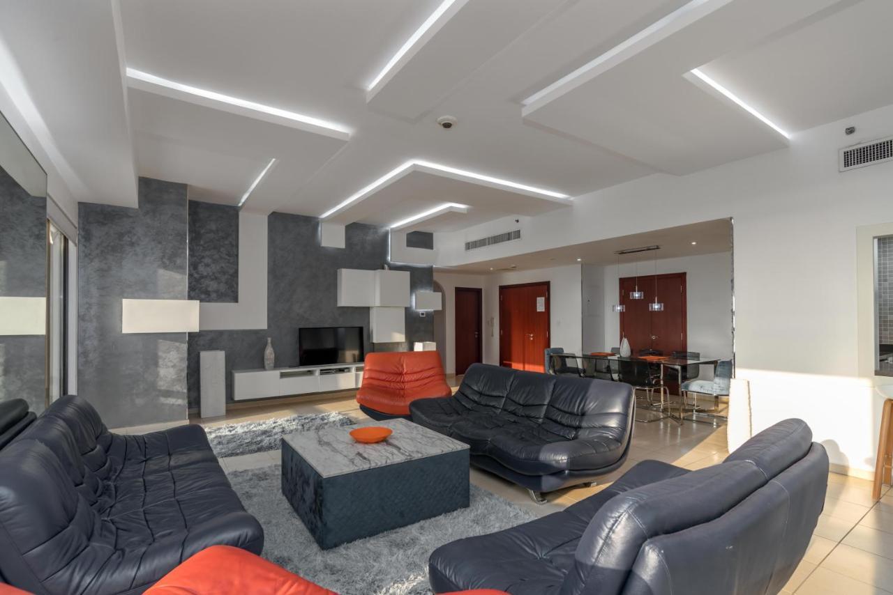 Elan Rimal 5 Suits Apartment *