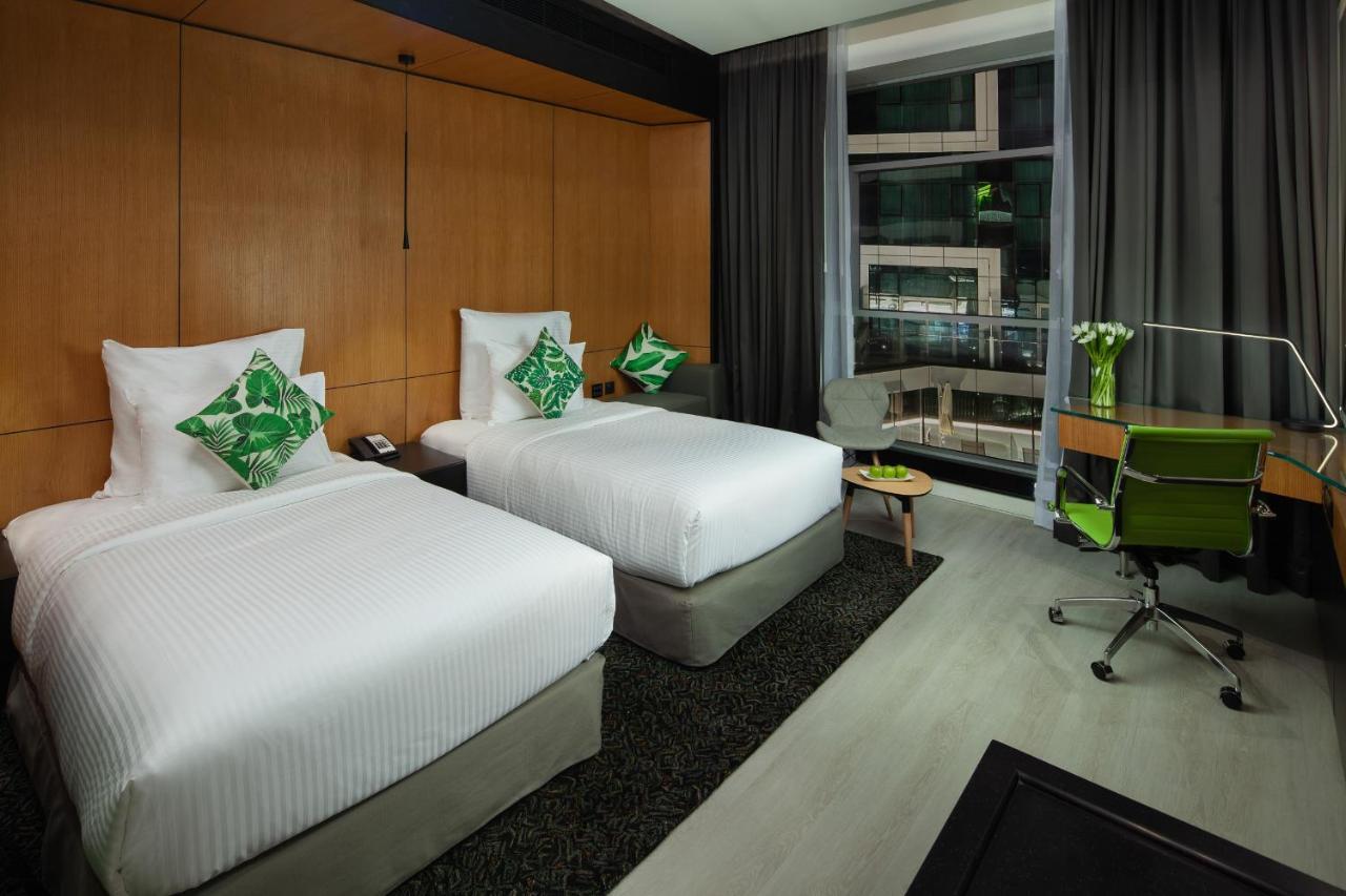 Al Khoory Sky Garden Hotell 4*