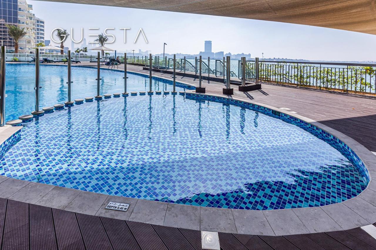 Apartemen Azizi Mina The Palm, Free And Pool Access Dubai