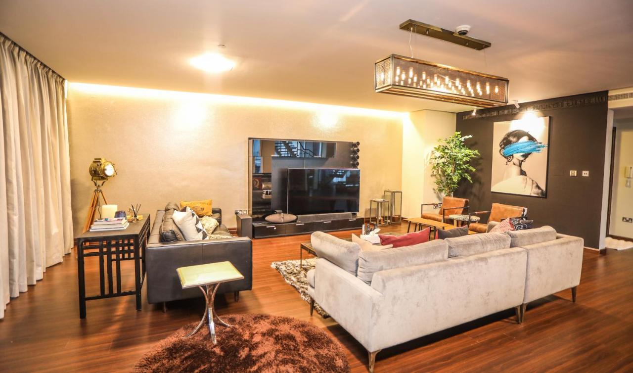 Highrise On The 74th Floor Apartment Dubai