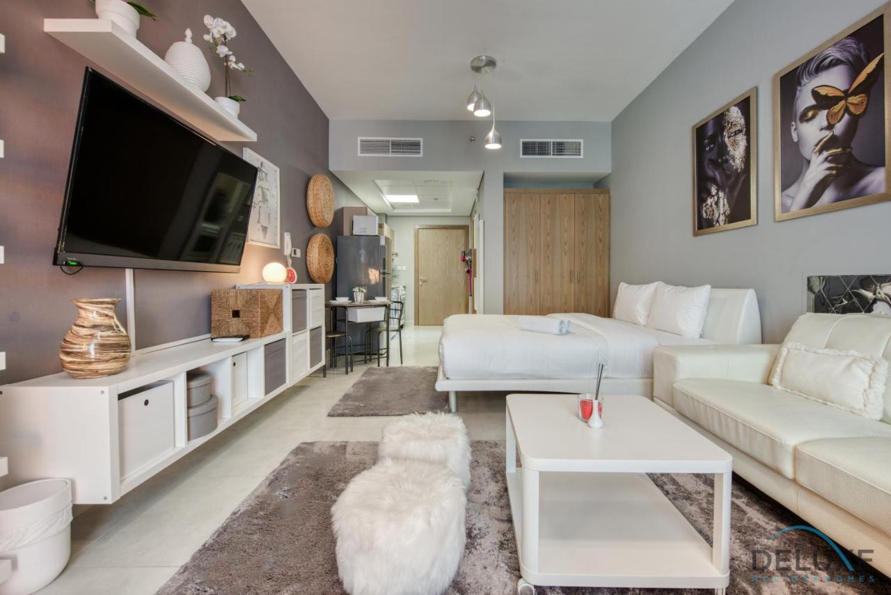 Glamorous Studio At Binghatti Stars Silicon Oasis By Deluxe *
