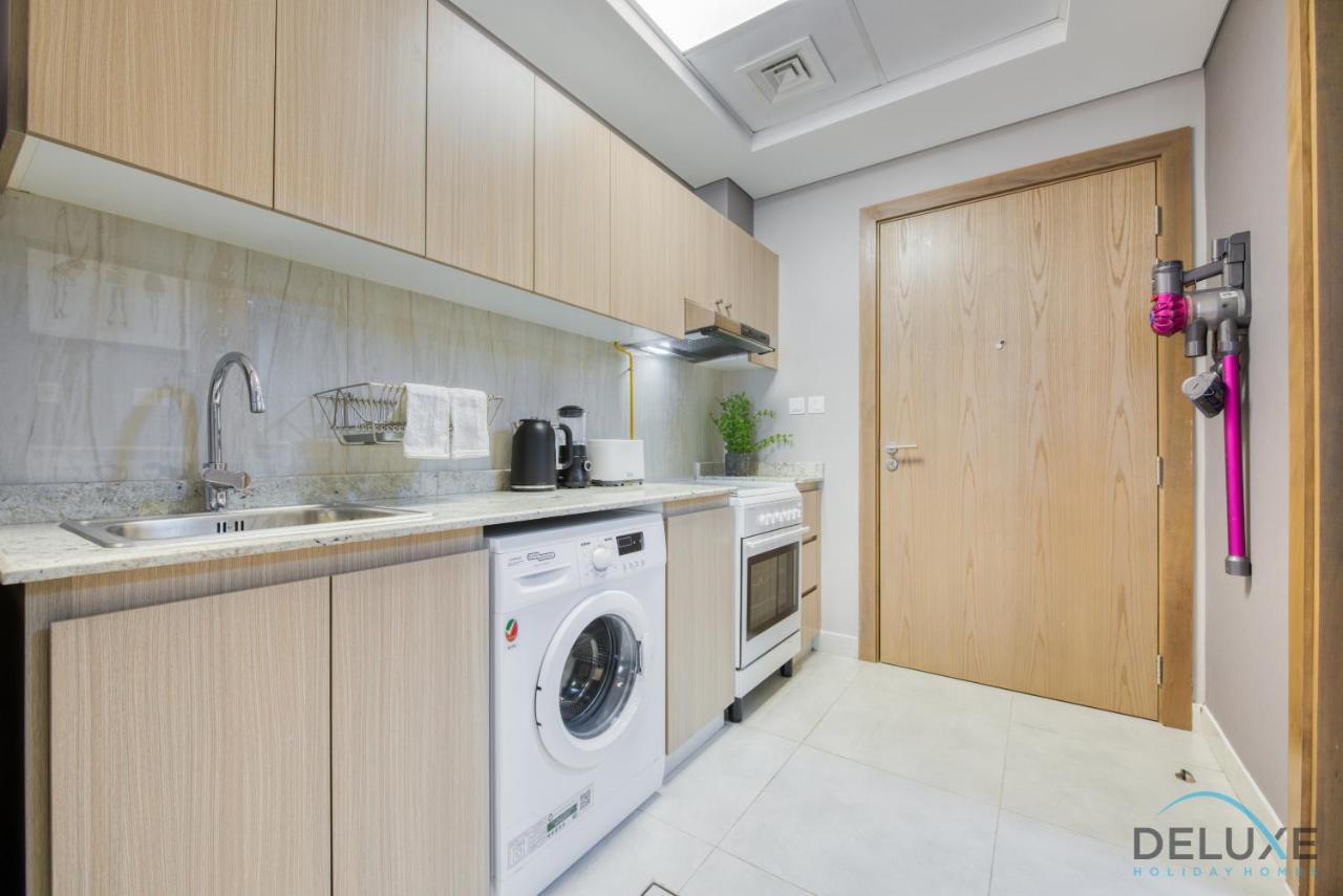 Glamorous Studio At Binghatti Stars Silicon Oasis By Deluxe