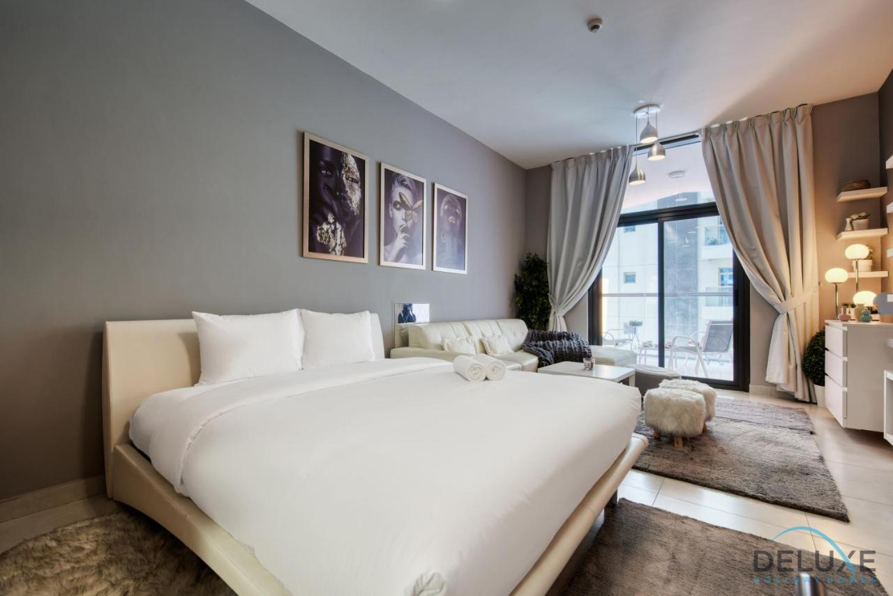 Glamorous Studio At Binghatti Stars Silicon Oasis By Deluxe Dubai