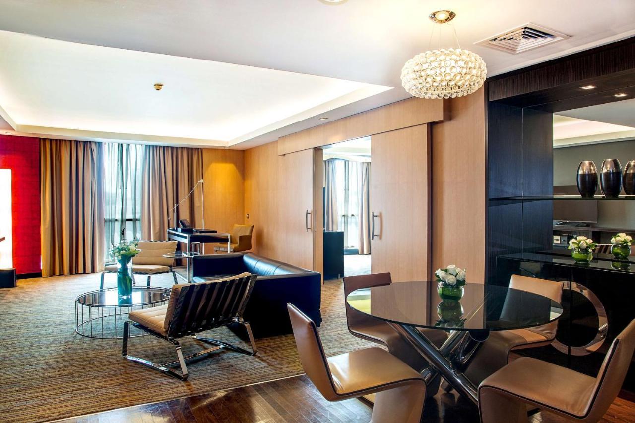 Radisson Blu Hotel, Media 4* Dubai