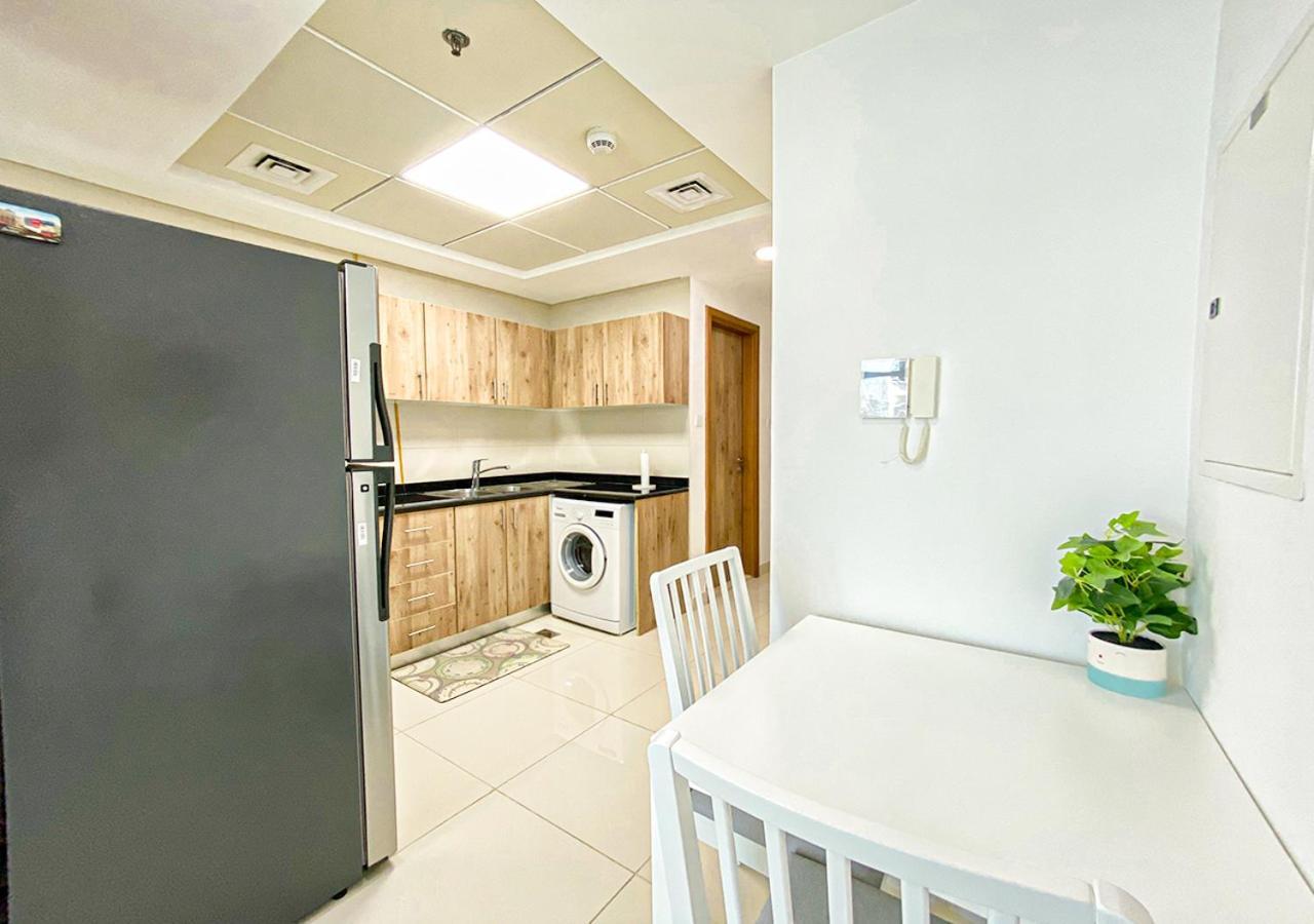 Walk To The Beach Or Enjoy The Amazing View From The Balcony Apartamento *
