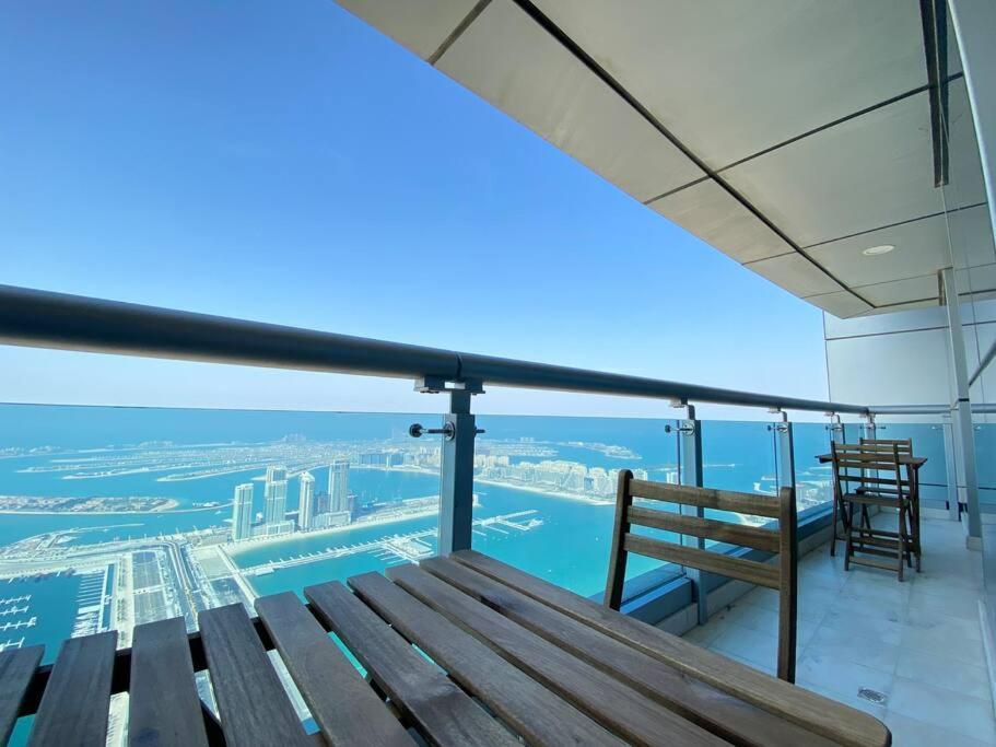 Lux Princess Tower Duplex Ocean & Palm Views Dubái