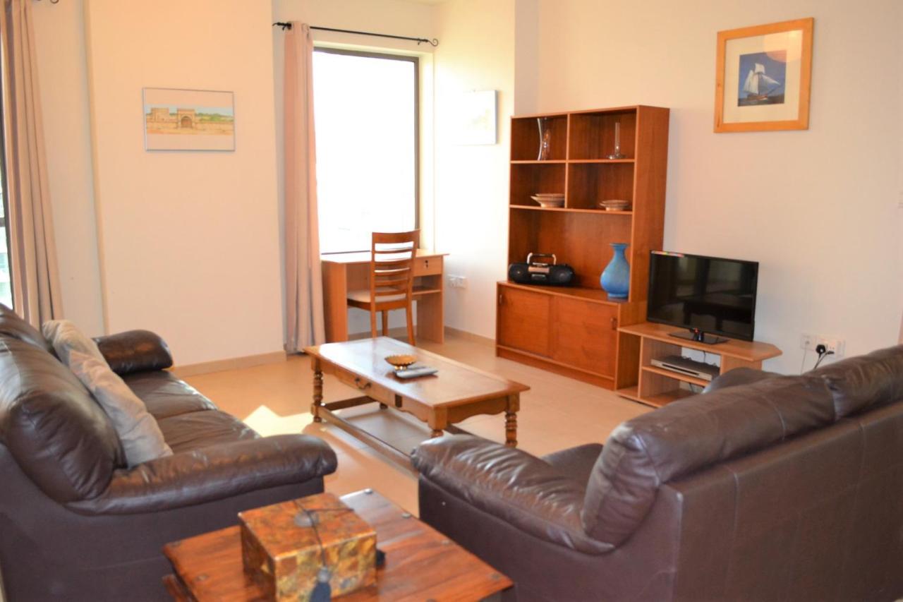Luxury Escapes - Large 1bed With Balcony And A Great Marina View In Jbr Lägenhet
