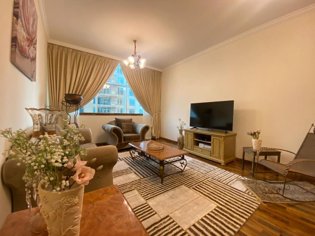 Appartement Durrani Homes - Cozy 1br At Nujoom Tower Besides Mall & Burj Khalifa Dubaï