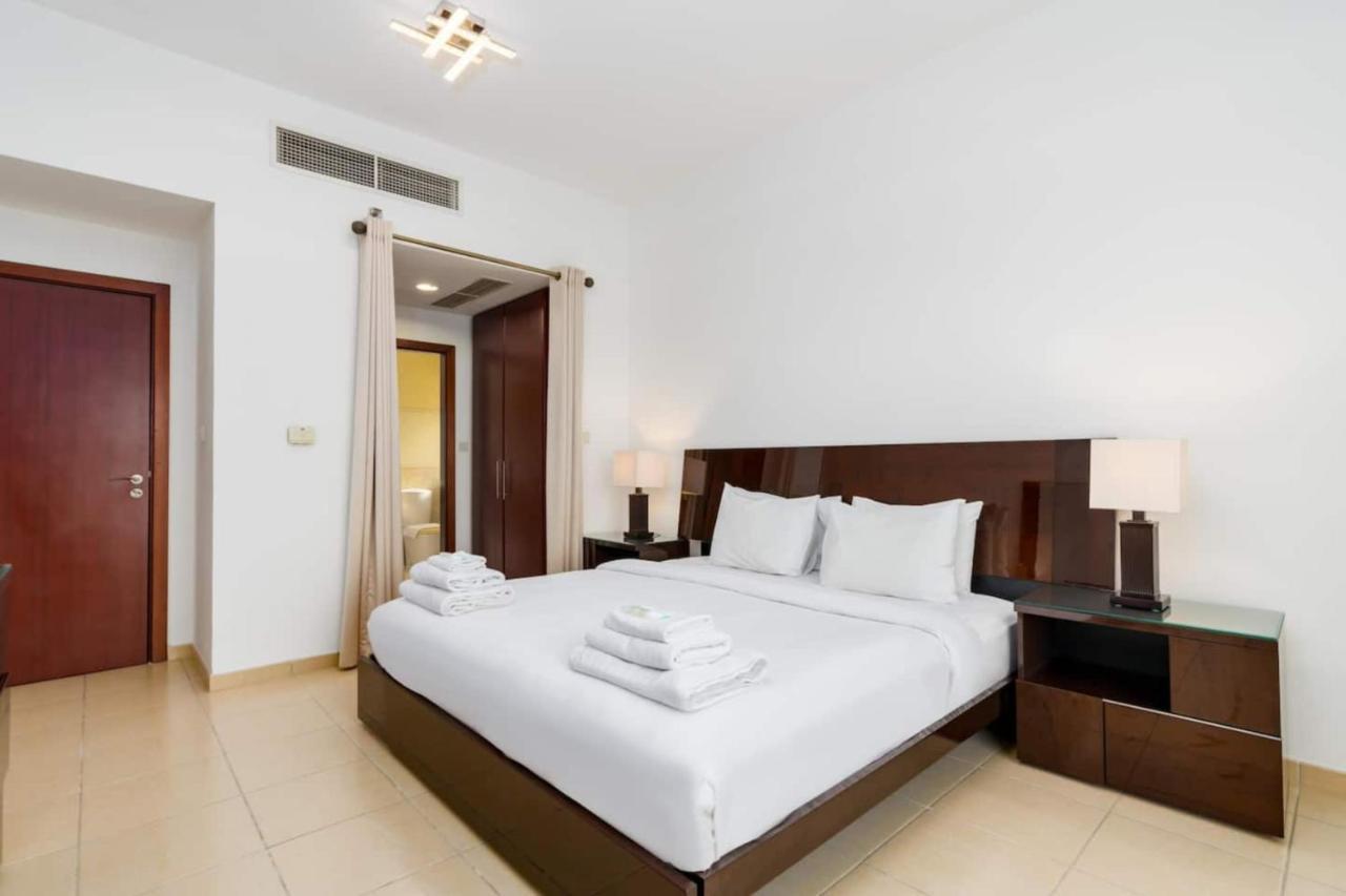 Amazing 2 Bedroom In Apartamento
