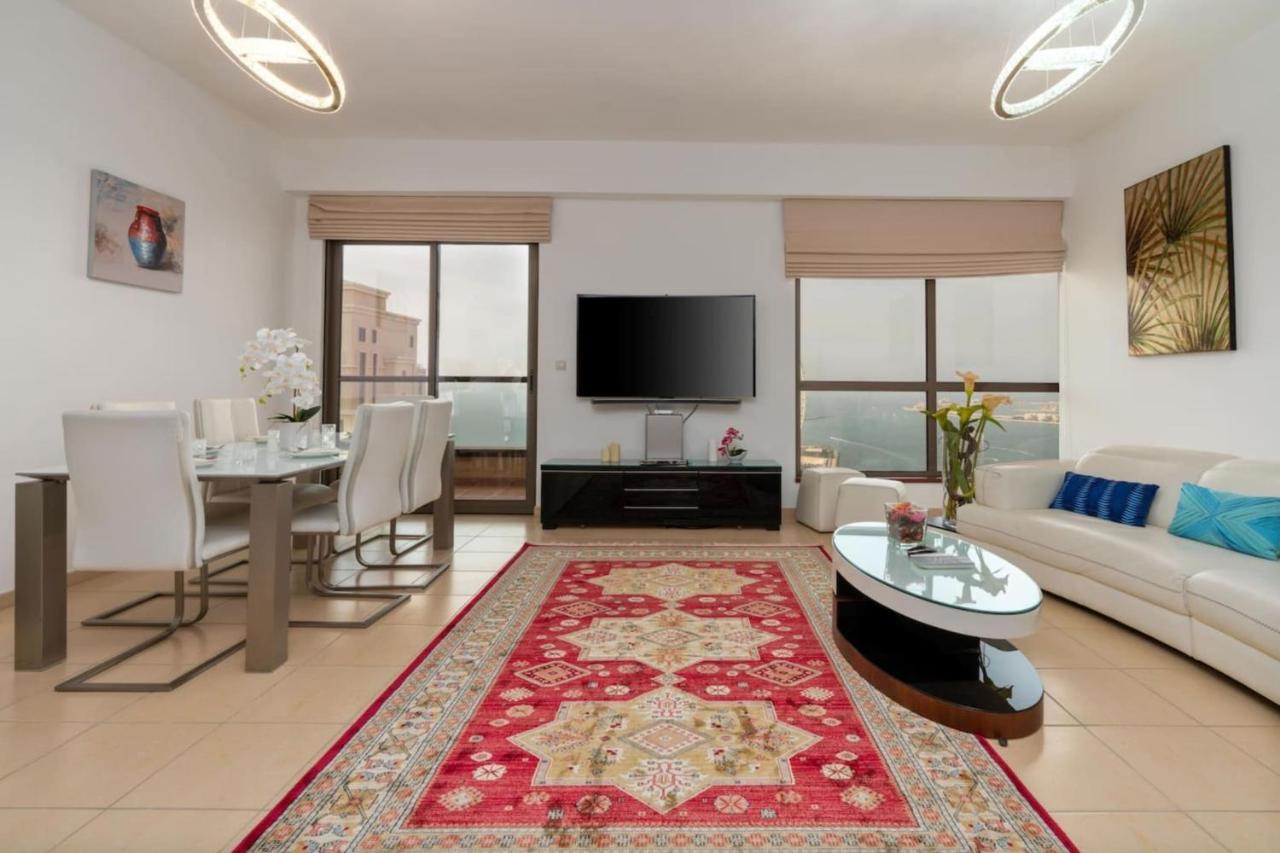 Amazing 2 Bedroom In Apartamento Dubái