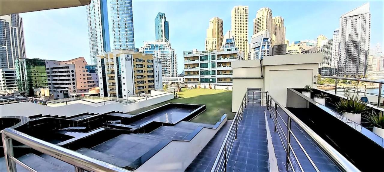 Gorgeous 1 Bed With Balcony - Walk Distance