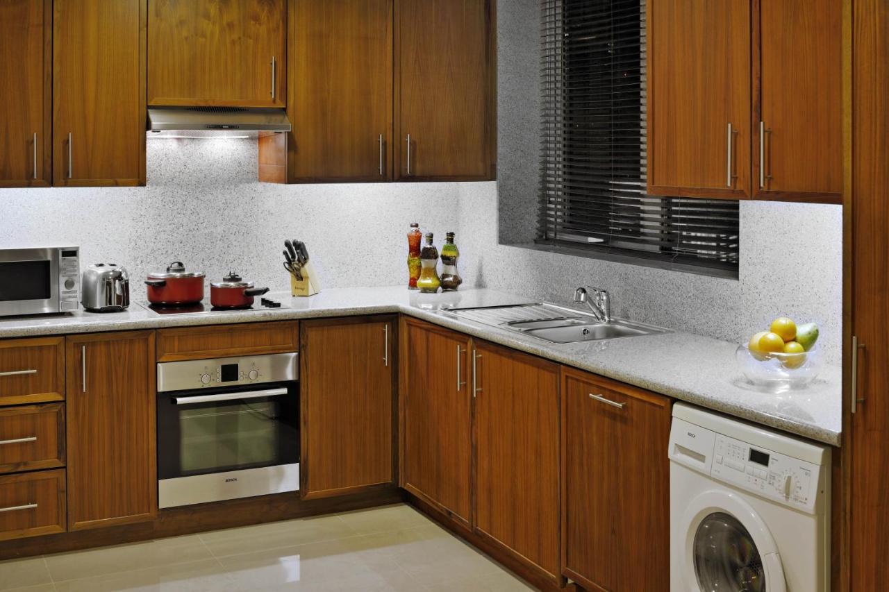 Ramada By Wyndham Downtown 4*