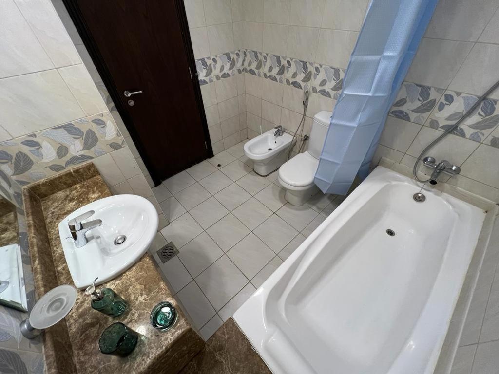 Elegance Hostel *