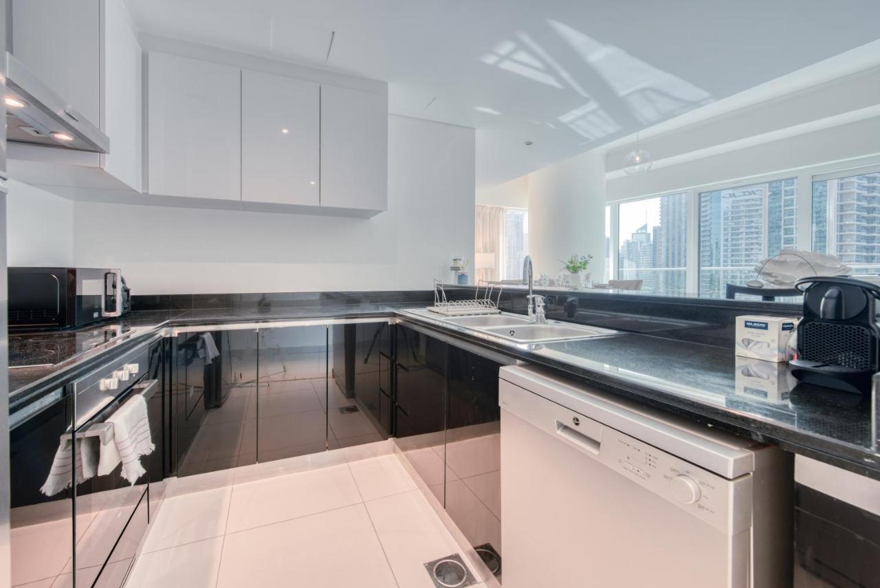 Authentic 2br At Damac Heights Marina By Deluxe Appartement *
