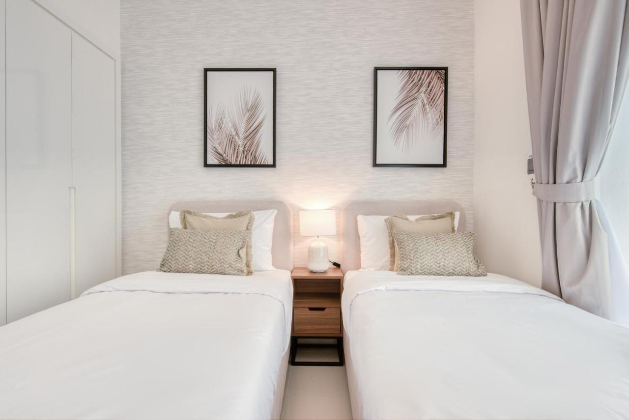 Charismatic 3br Townhouse At Damac Hills 2 Dubailand By Deluxe Homes Villa