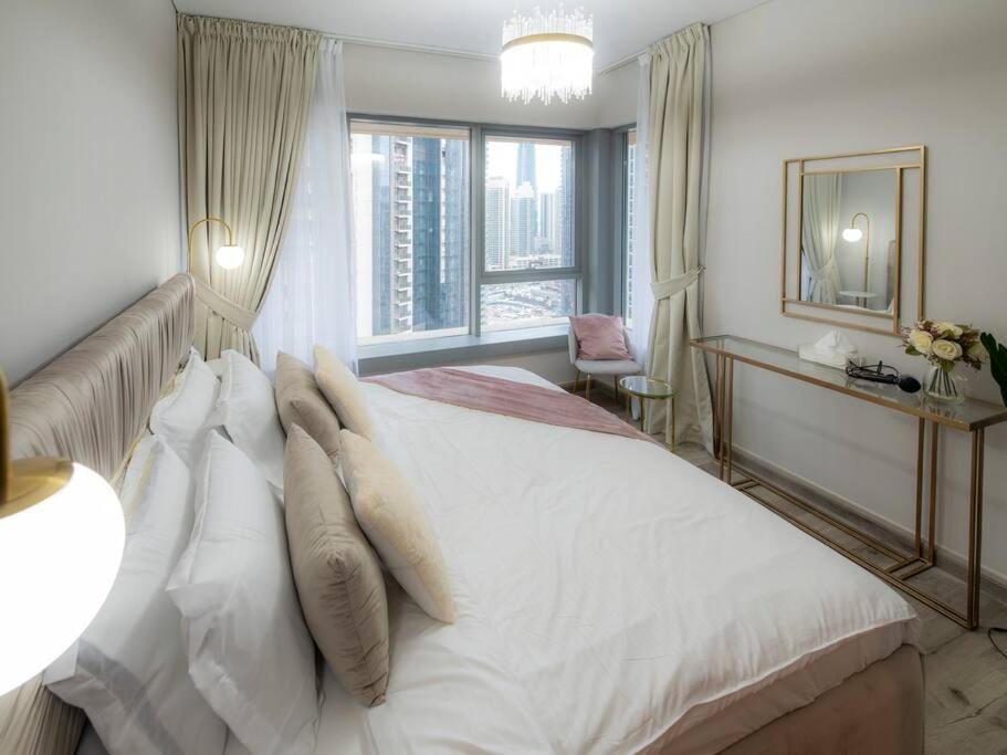 First Class 2br With Full Burj Khalifa And Fountain View Apartment Dubai