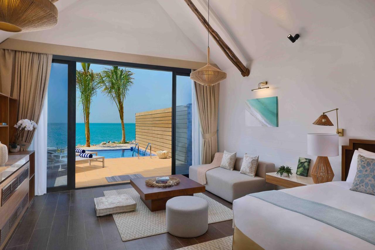Anantara World Islands Resort Dubai