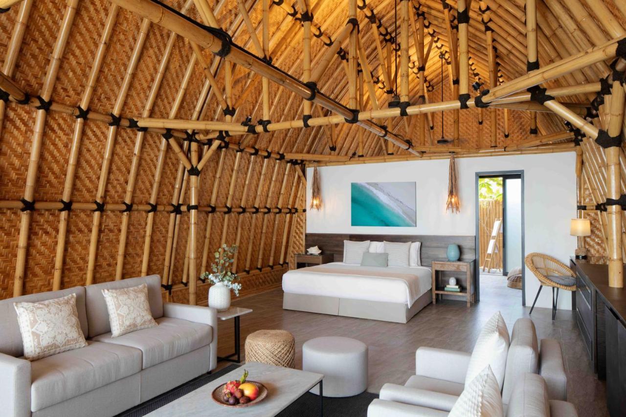 Anantara World Islands 5* Dubai