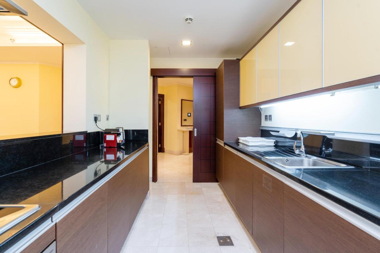Royal Club By Rvhr, Grandeur Crescent Palm Jumeirah Appartement
